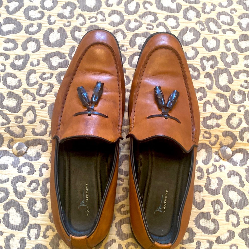 Men’s Marc Anthony collection size 9-1/2 excellent condition